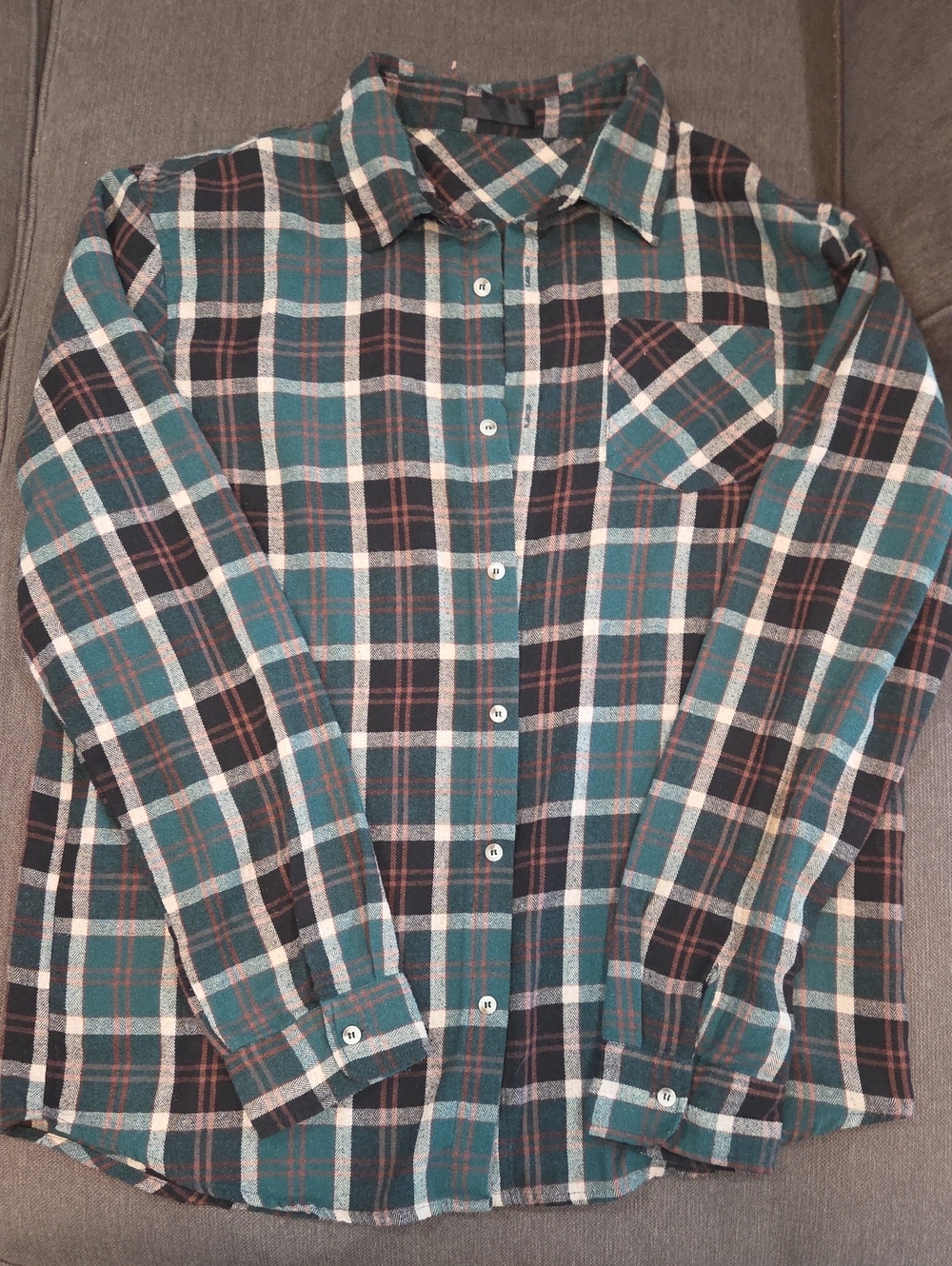 Men's Green & Black Plaid Button-Up Shirt